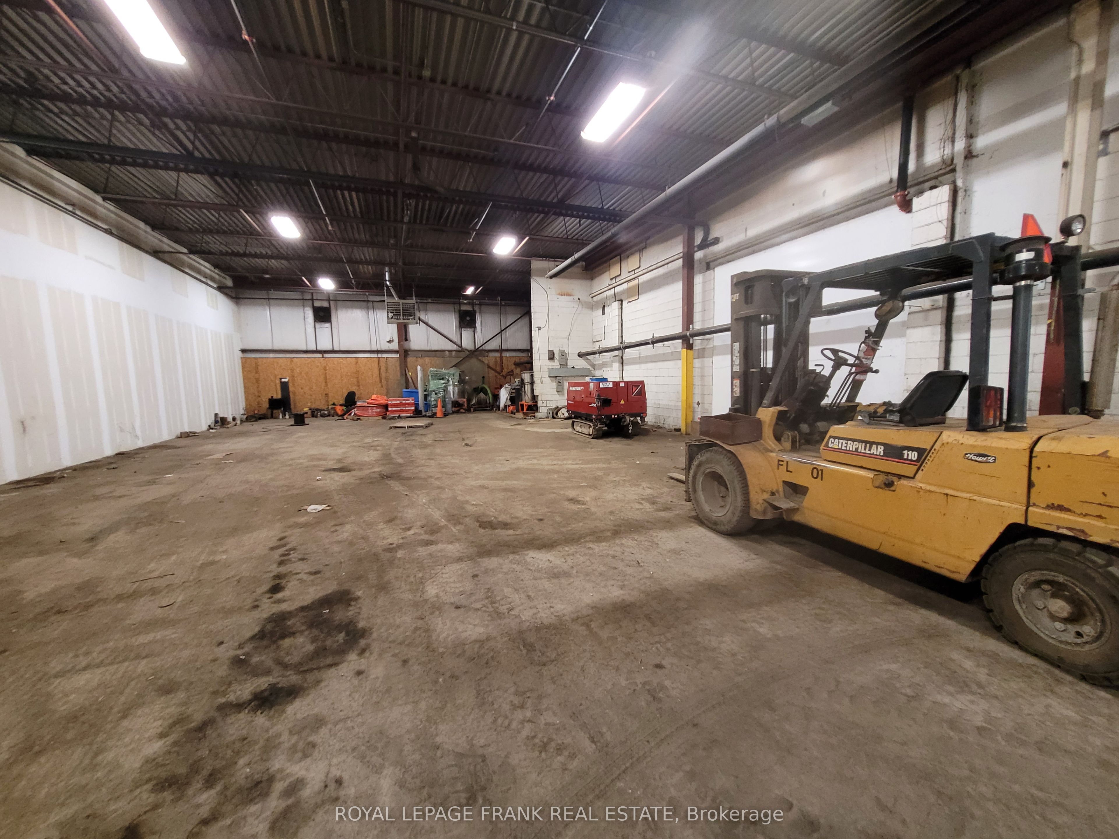 #f&e1 - 240 Simpson Avenue Property Photo 7