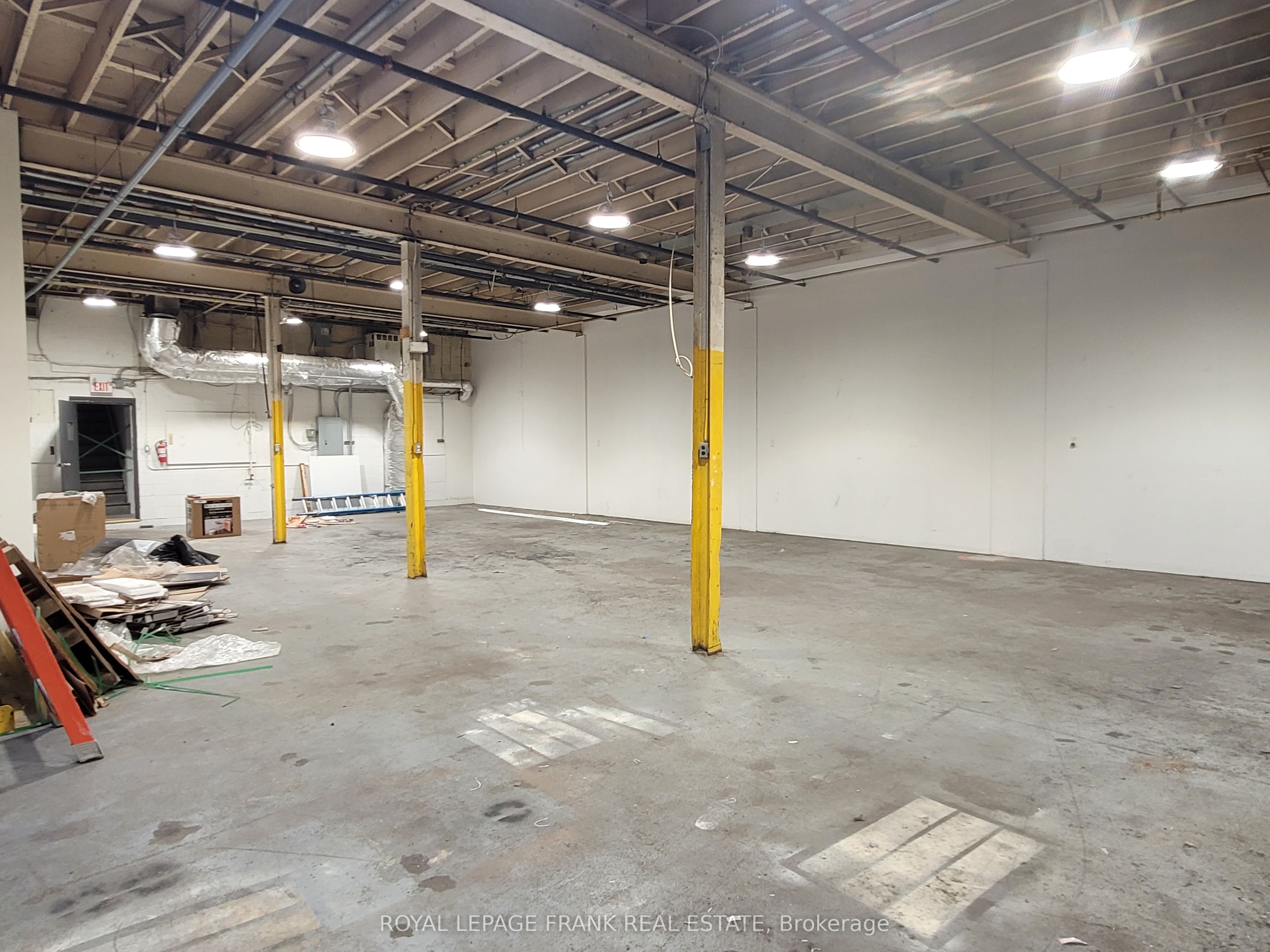 #f&e1 - 240 Simpson Avenue Property Photo 12