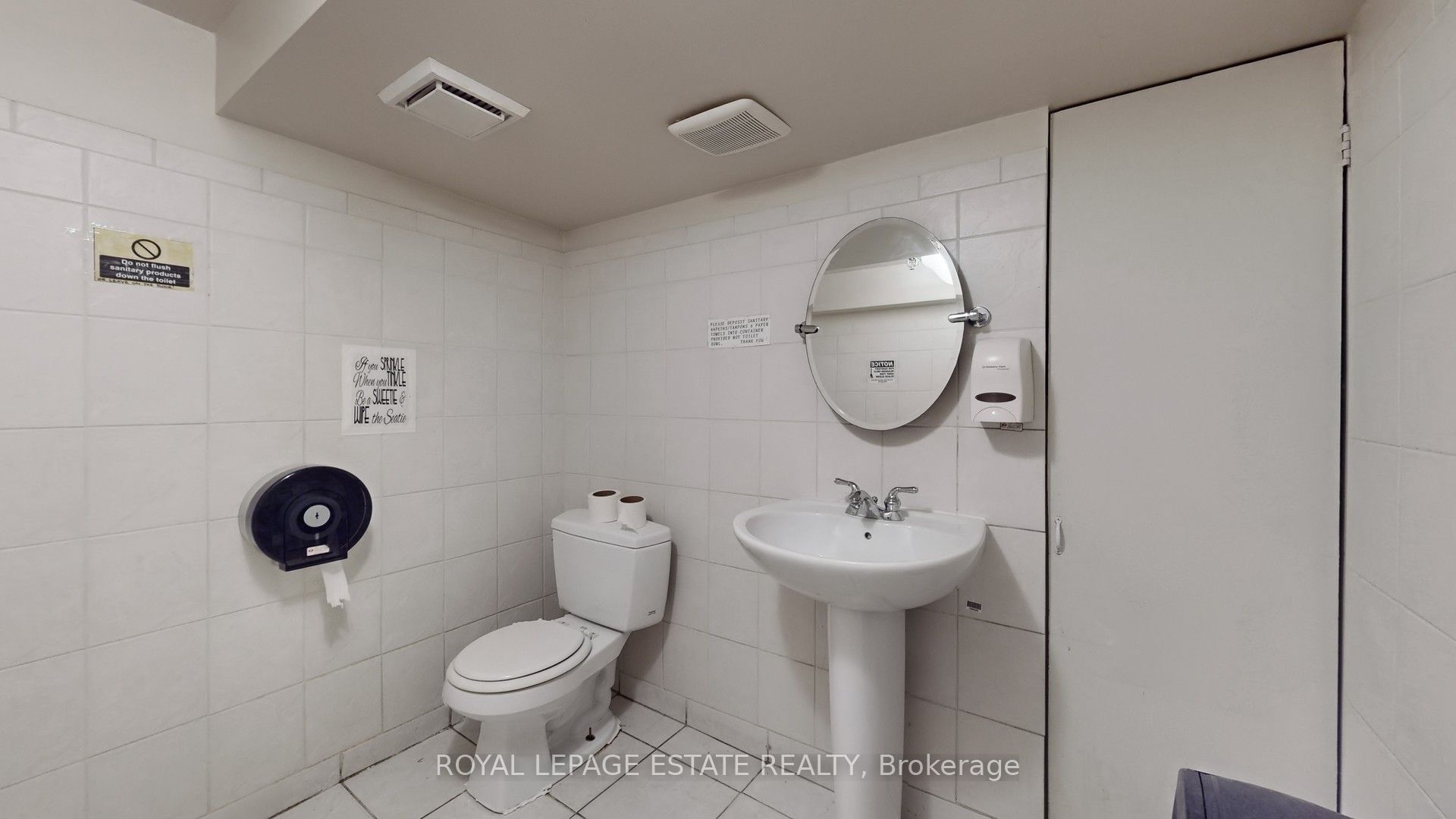 #b101 - 2558 Danforth Avenue Property Photo 24