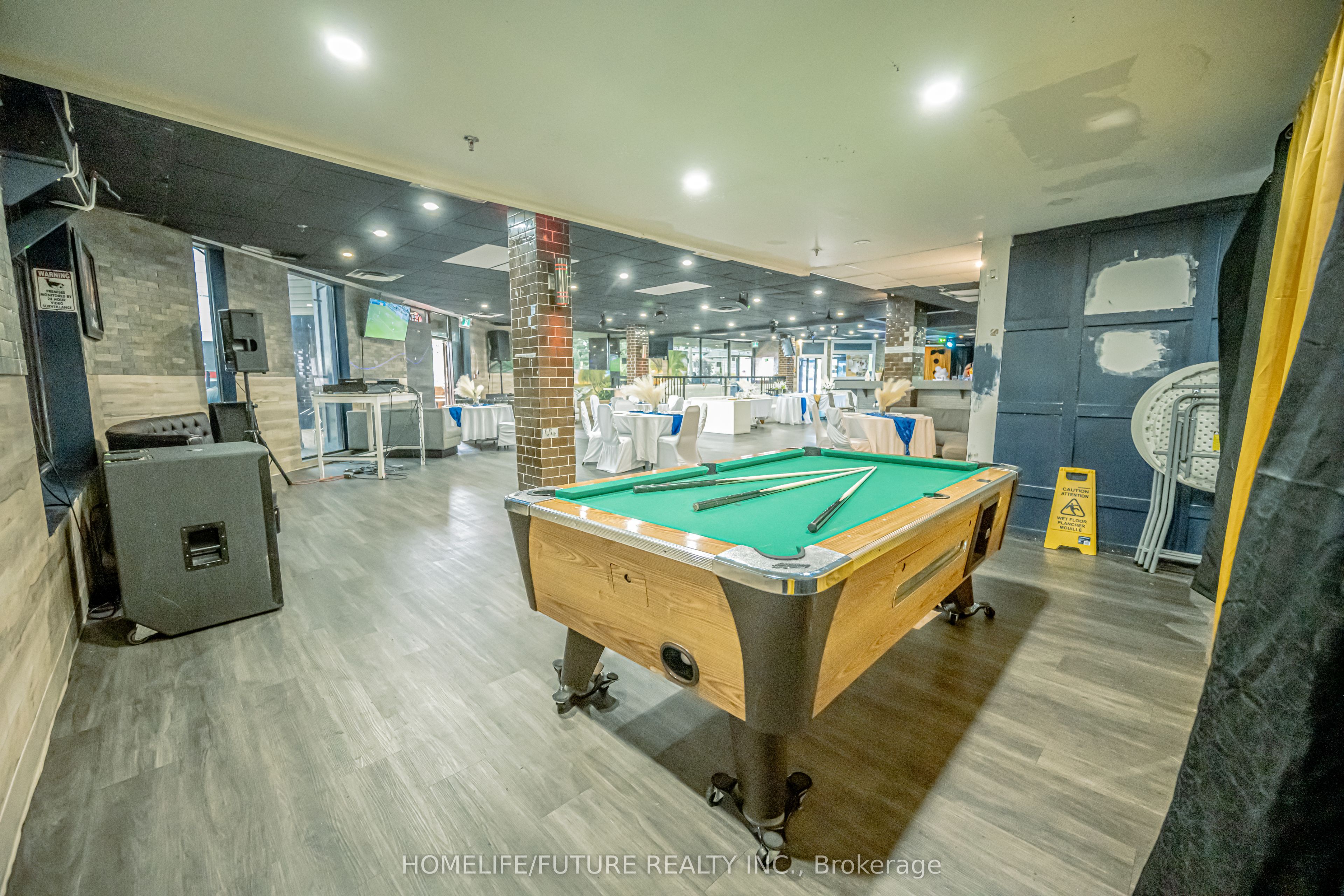 #202/203 - 880 Ellesmere Road Property Photo 10