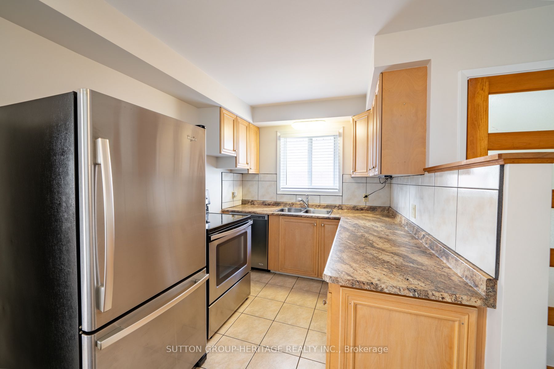 1267 Oxford St Property Photo 3