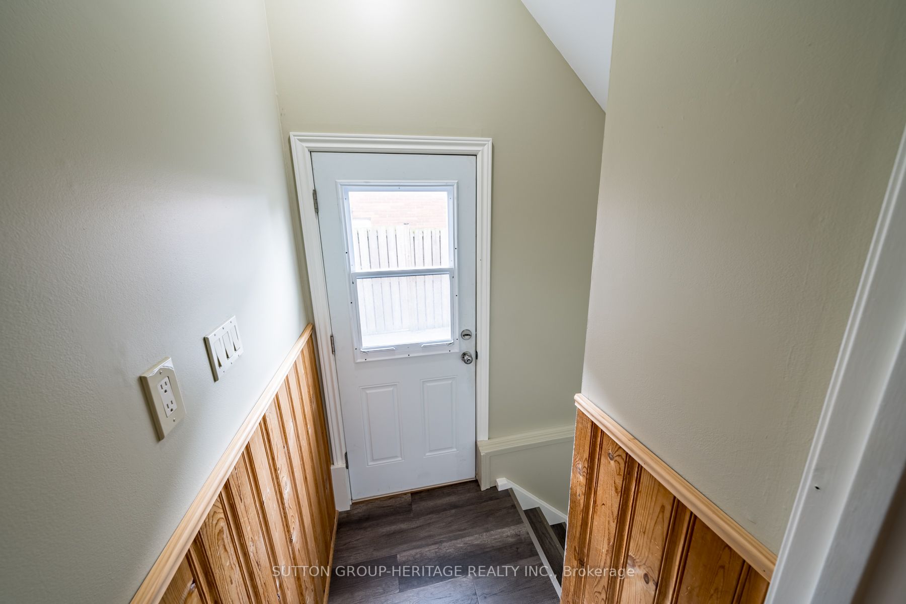 1267 Oxford St Property Photo 14