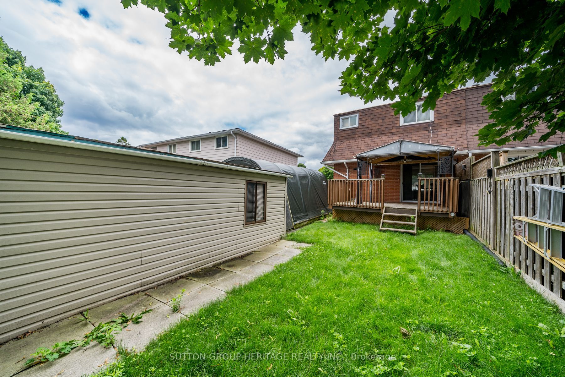 1267 Oxford St Property Photo 17