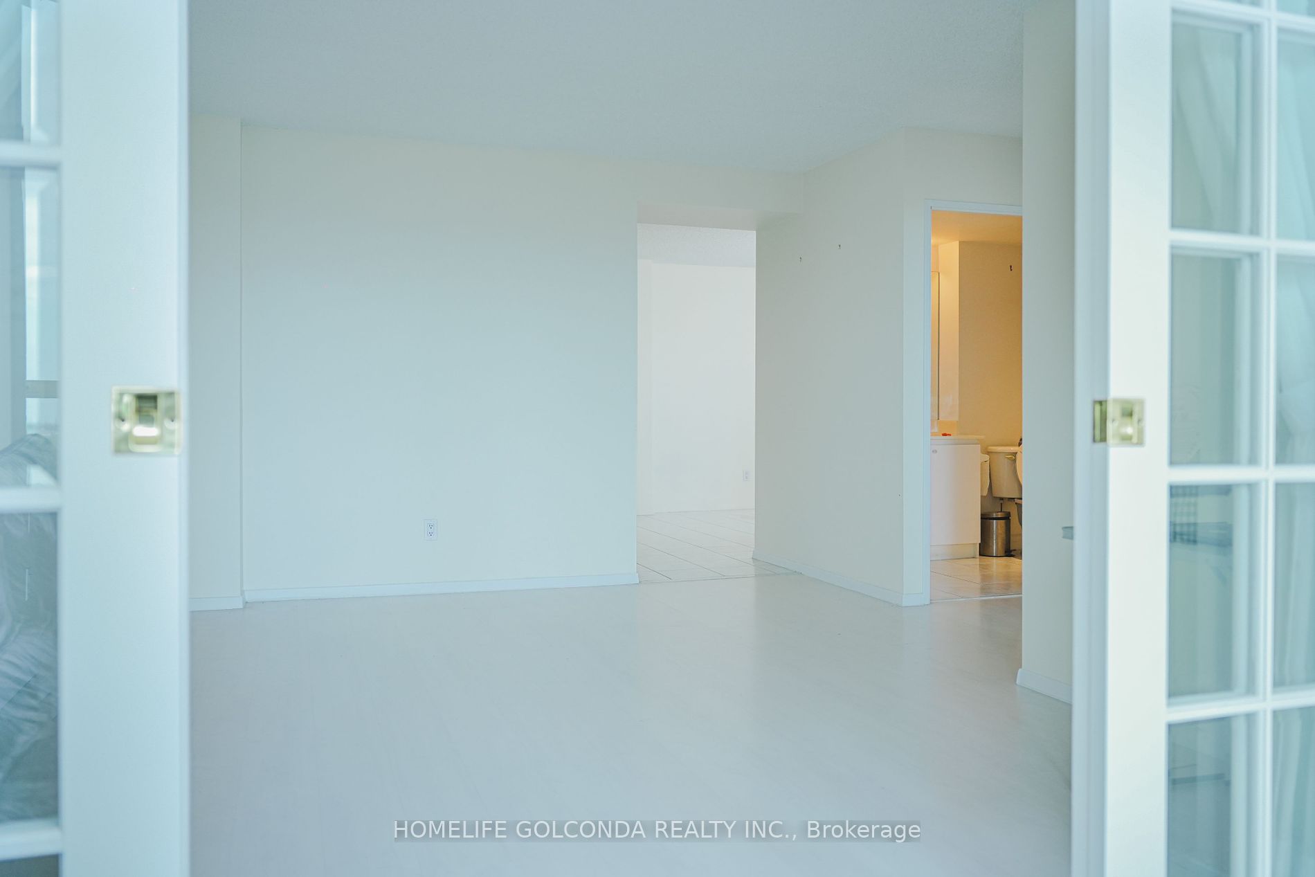 225 Bamburgh Circ 07 Property Photo 3