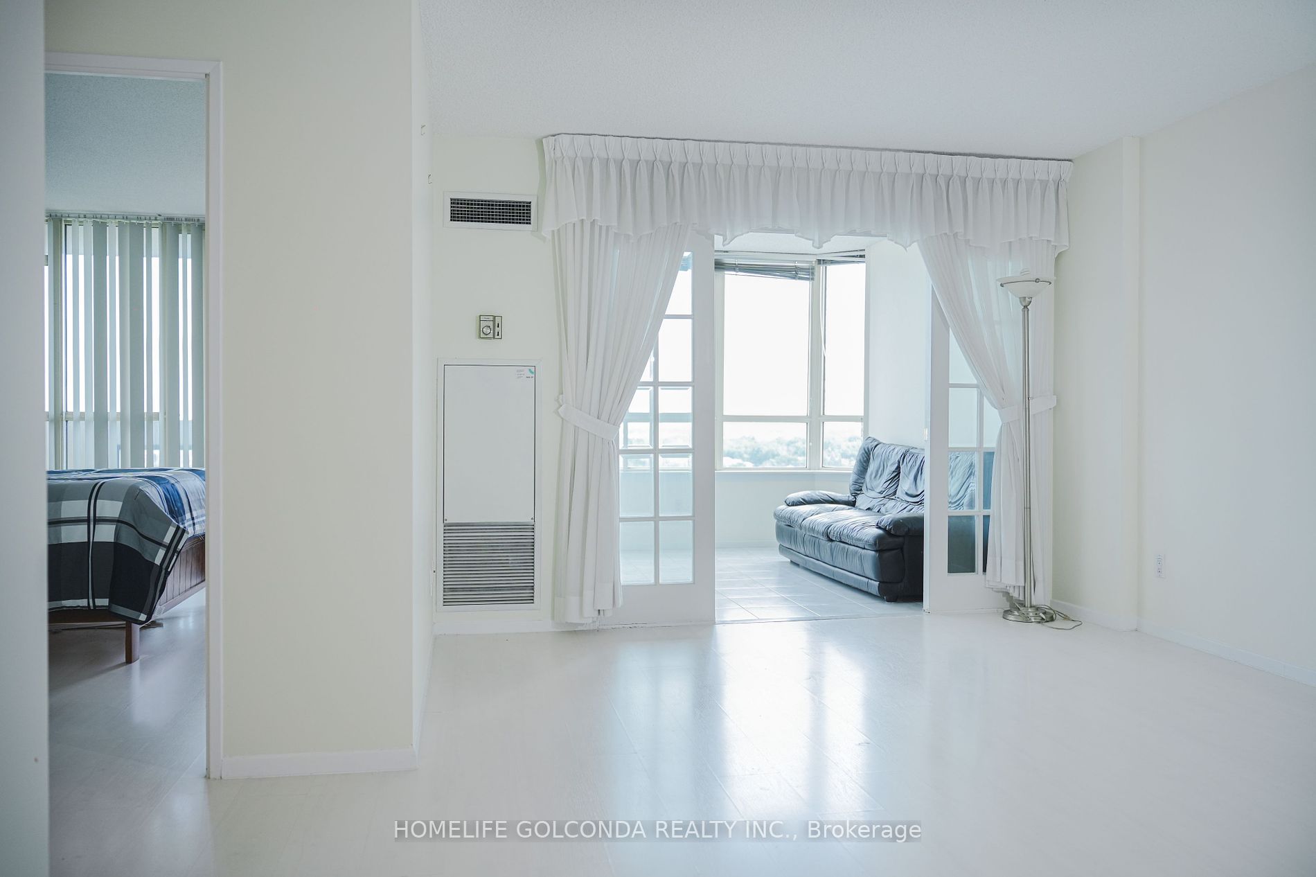 225 Bamburgh Circ 07 Property Photo 5