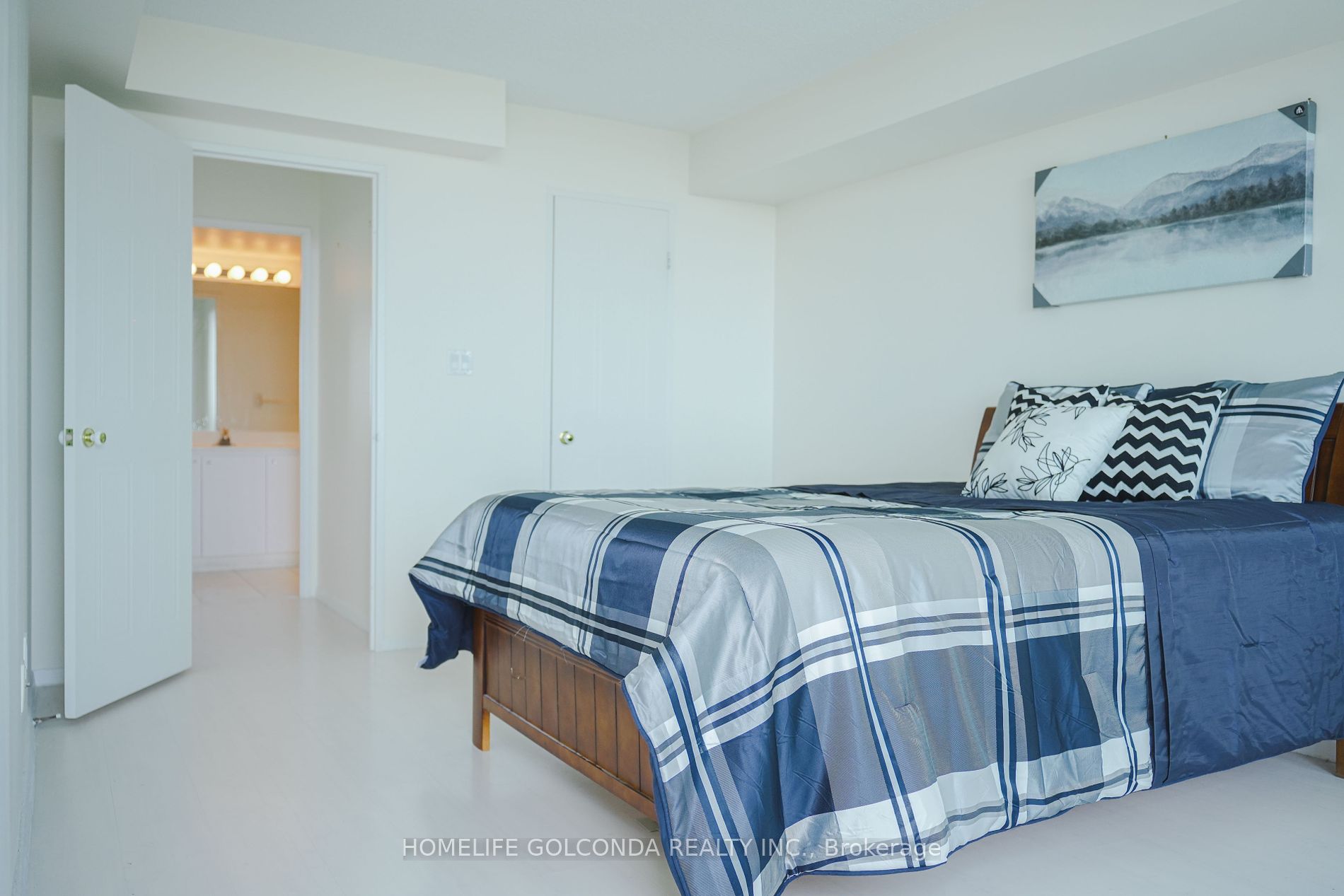 225 Bamburgh Circ 07 Property Photo 11
