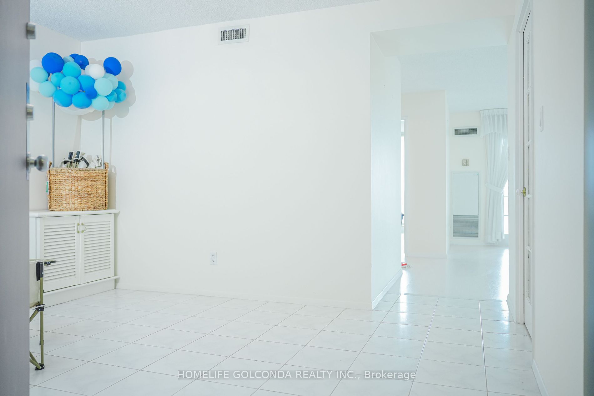 225 Bamburgh Circ 07 Property Photo 26