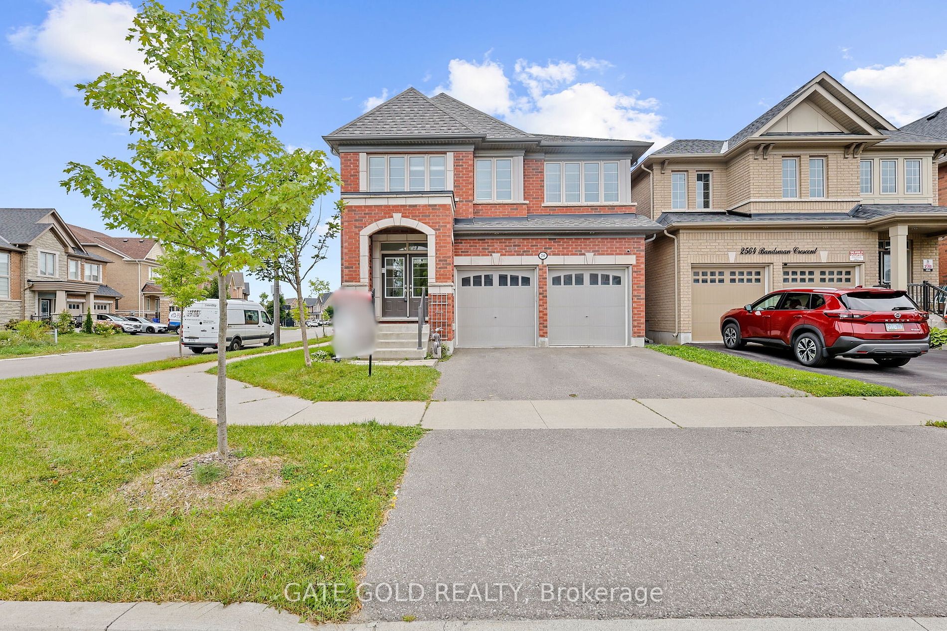 2560 Bandsman Cres Property Photo 1