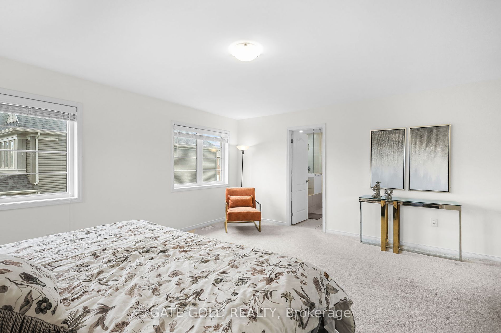 2560 Bandsman Cres Property Photo 13