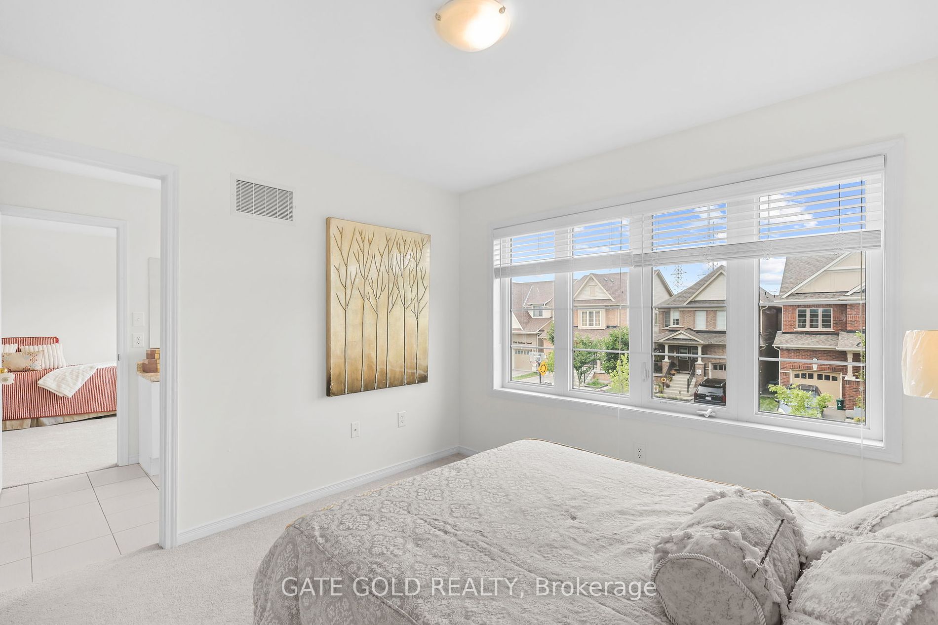 2560 Bandsman Cres Property Photo 18