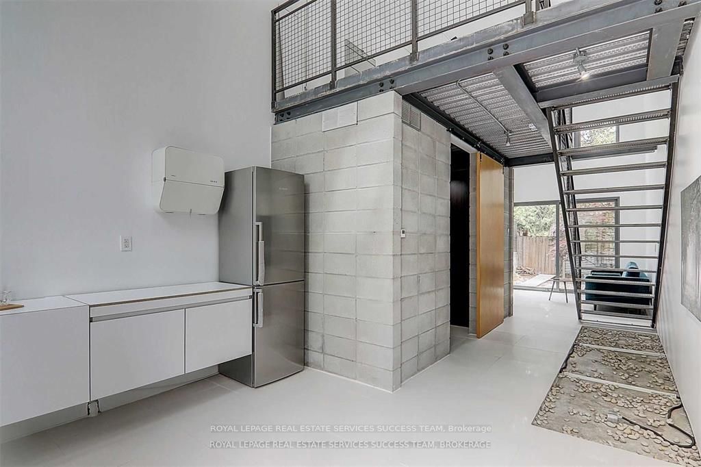 781 Craven Rd Property Photo 4