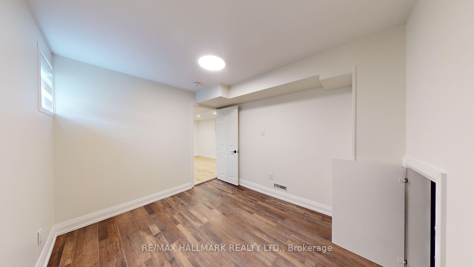 2 Clanwilliam Crt Property Photo 18