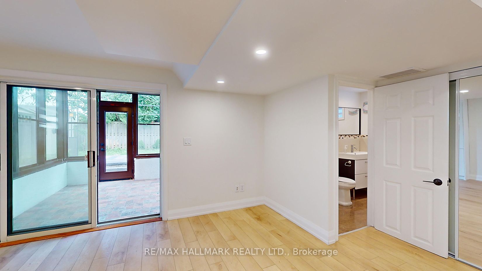 2 Clanwilliam Crt Property Photo 20