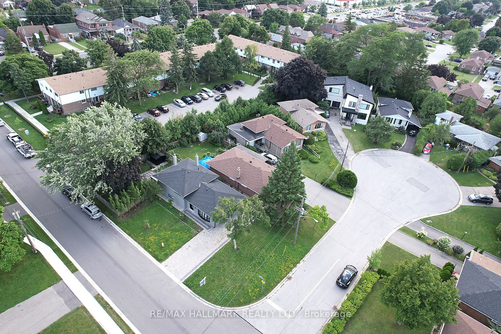 2 Clanwilliam Crt Property Photo 28