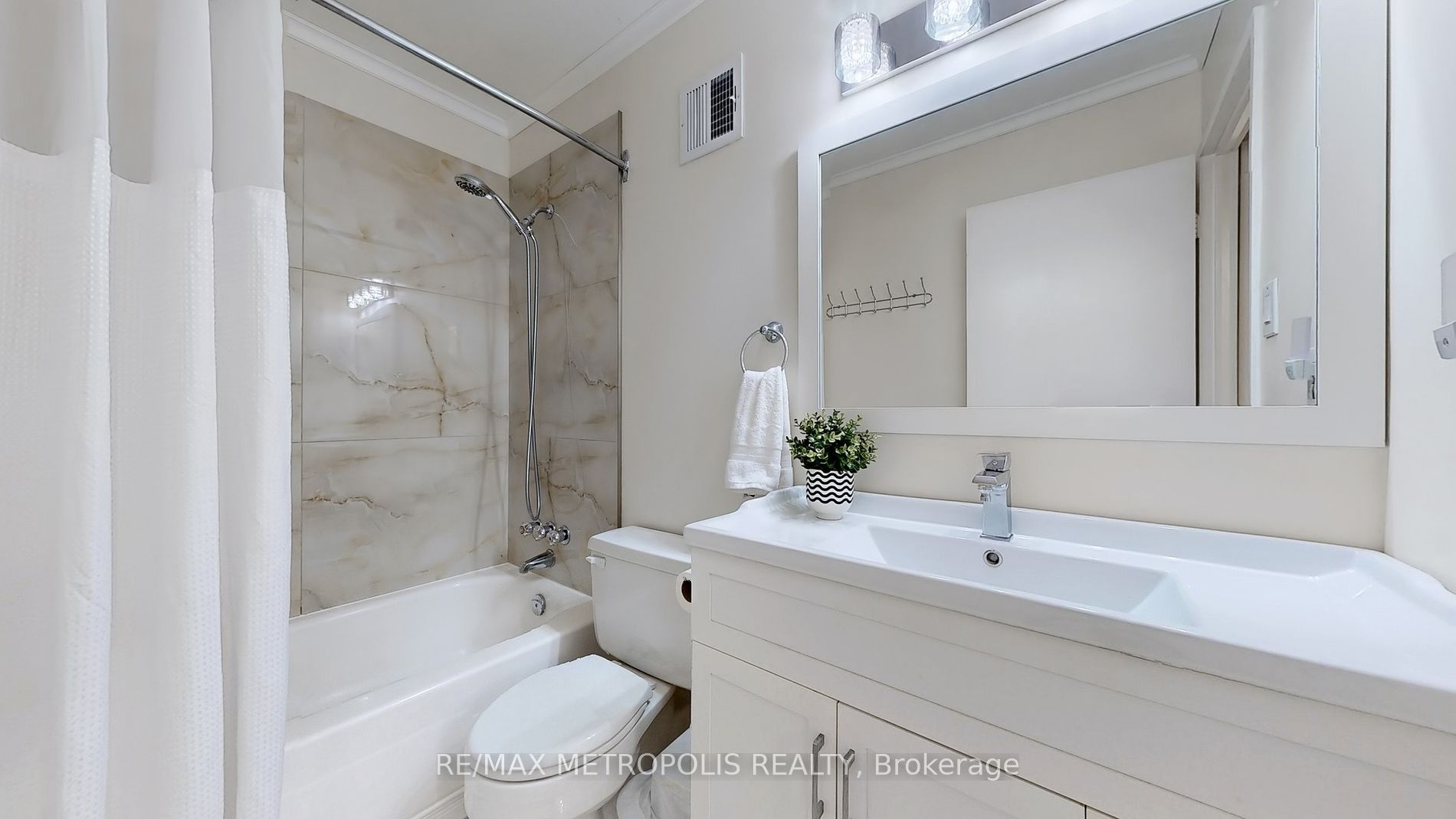 2 Glamorgan Ave 9 Property Photo 5