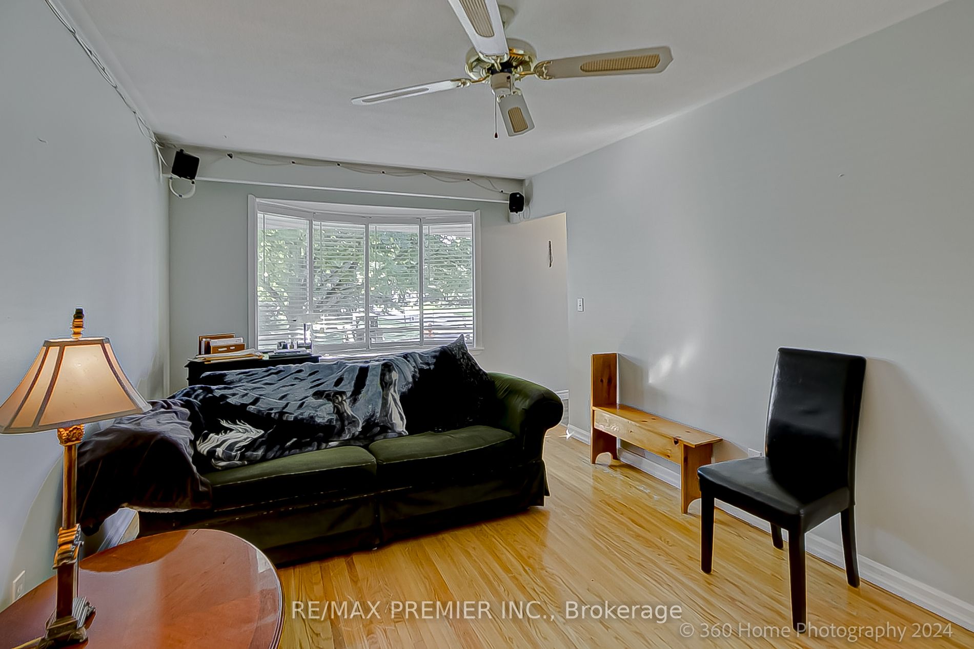 151 Clements Rd E Property Photo 2