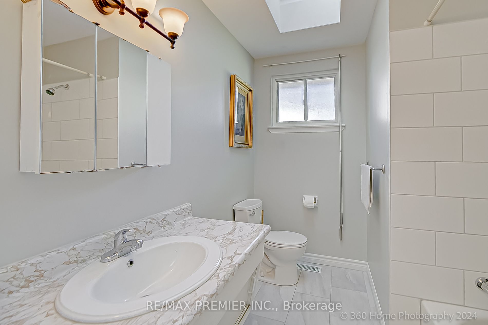 151 Clements Rd E Property Photo 9