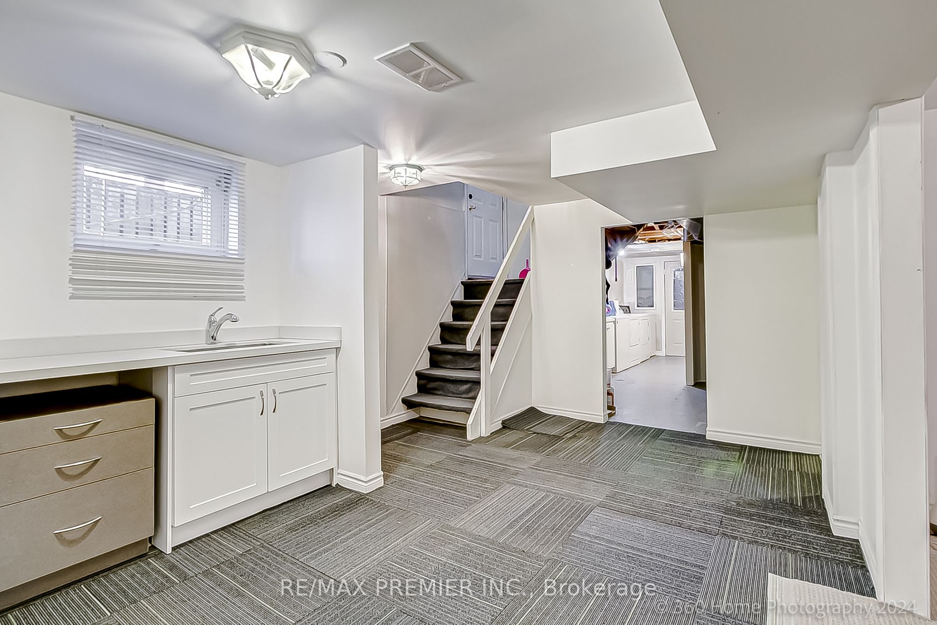 151 Clements Rd E Property Photo 16