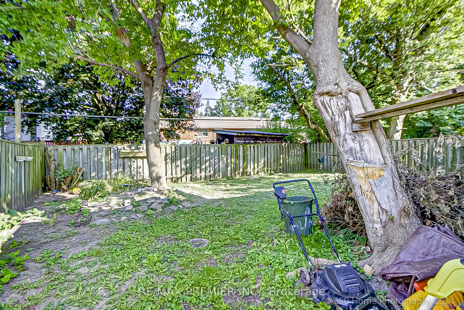 151 Clements Rd E Property Photo 18