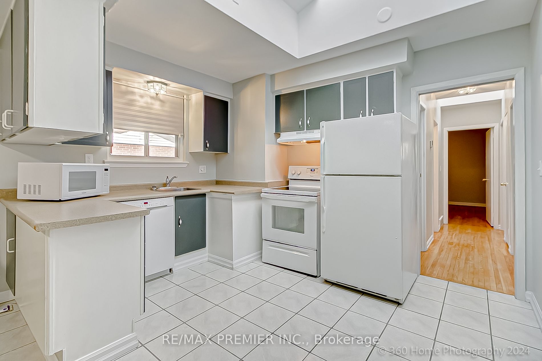 151 Clements Rd E Property Photo 25