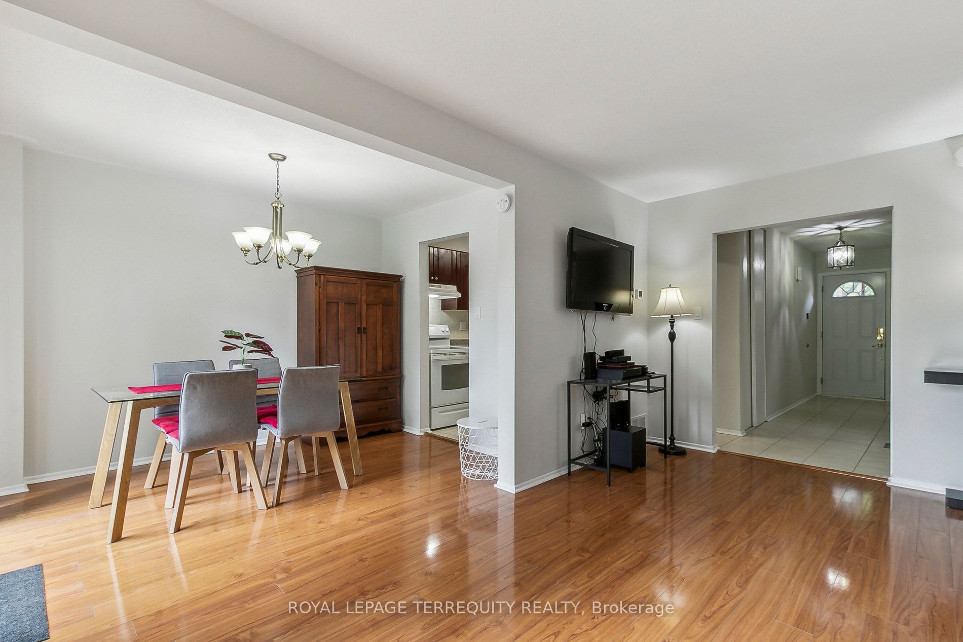 139 Huntingdale Blvd 33 Property Photo 3