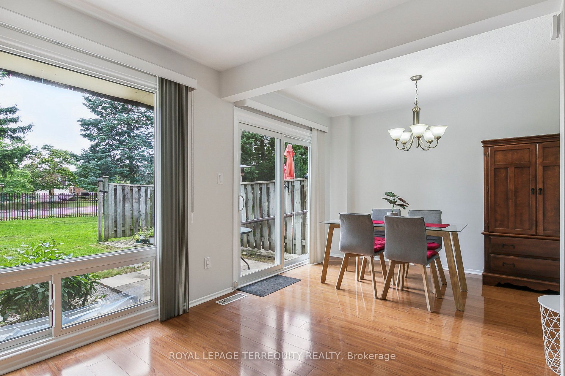 139 Huntingdale Blvd 33 Property Photo 4