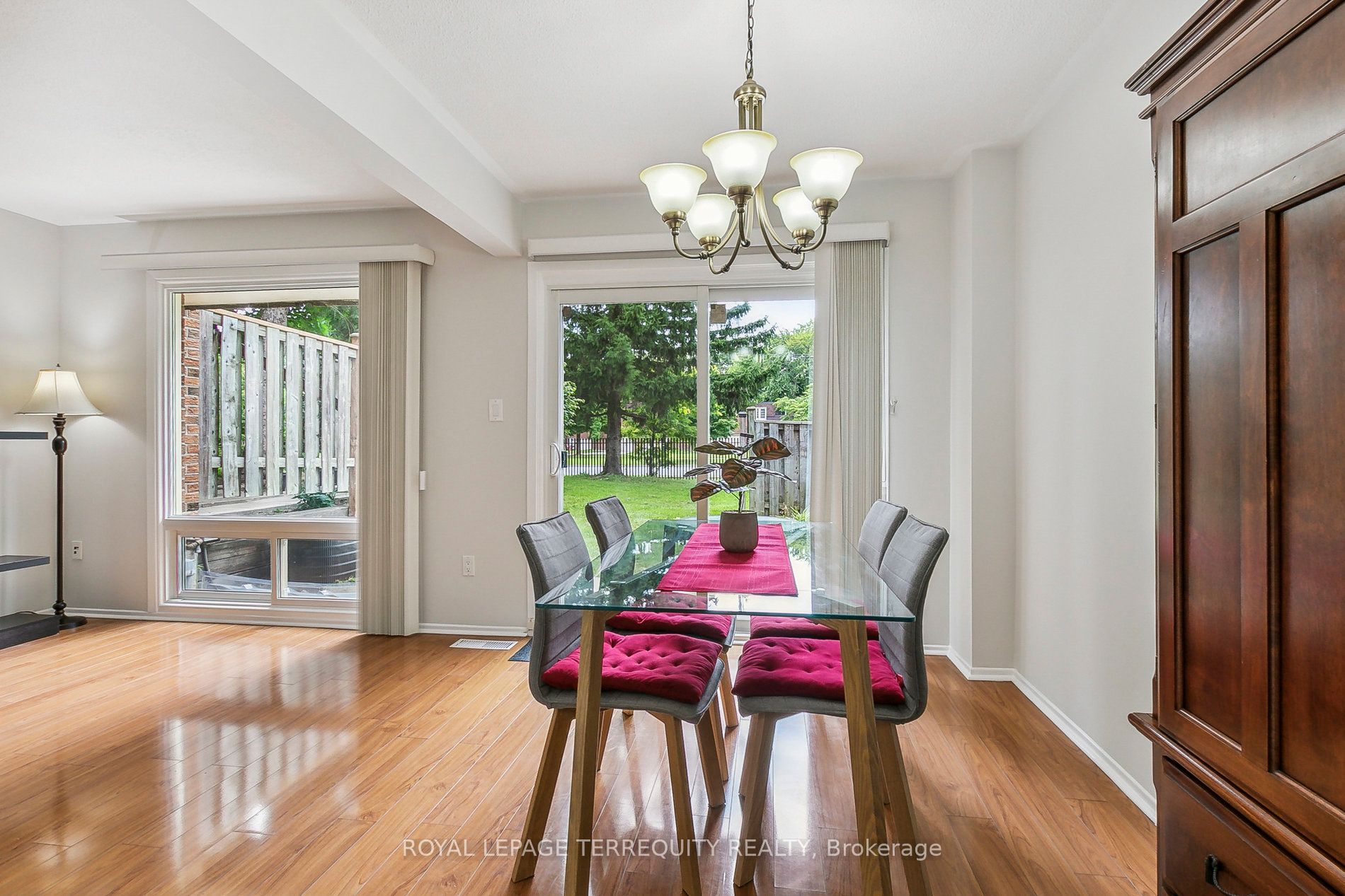 139 Huntingdale Blvd 33 Property Photo 8