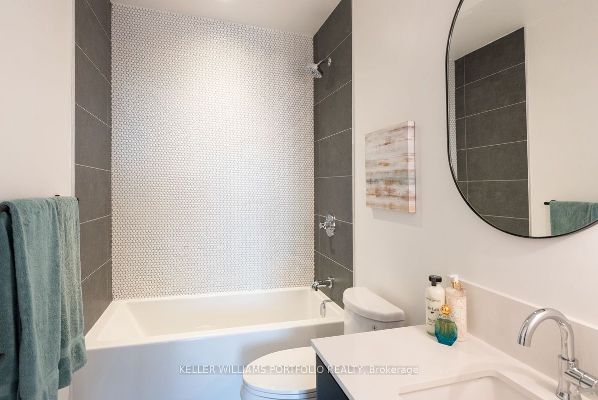 1285 Queen St E 6 Property Photo 3