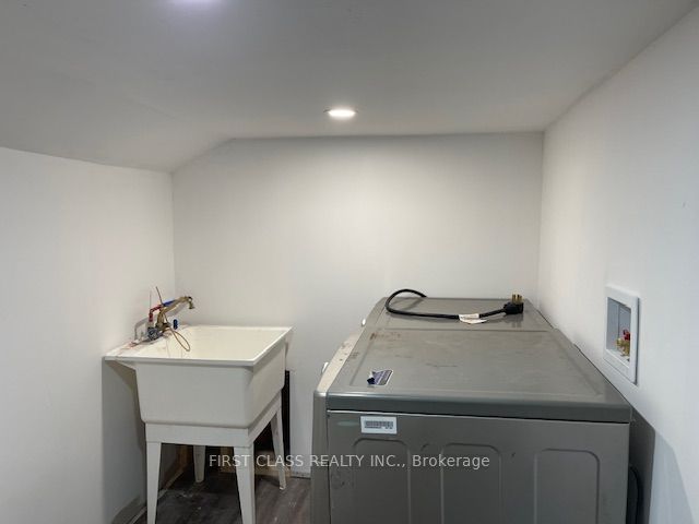 2588 Standardbred Dr Property Photo 2