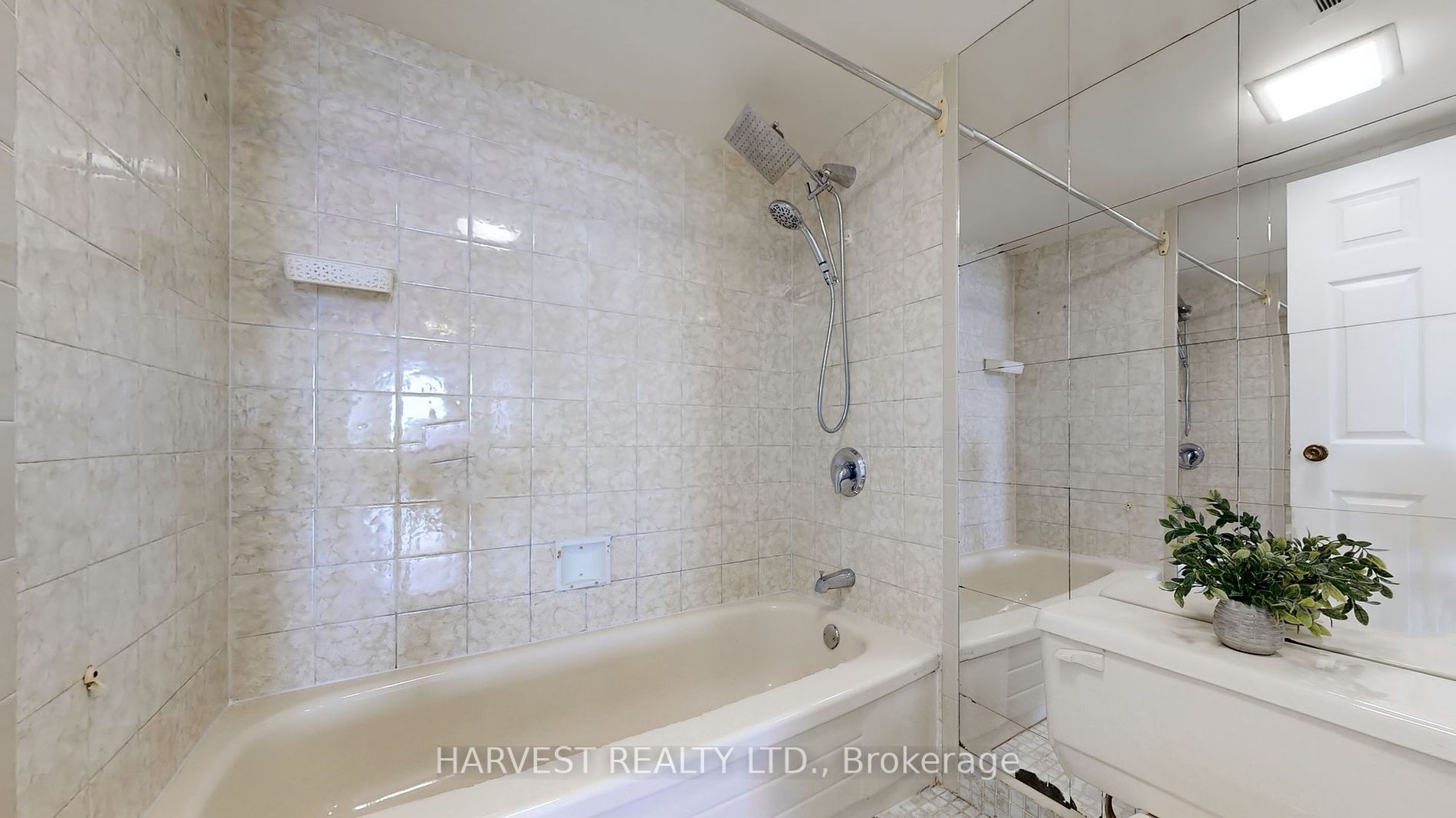 2350 Bridletowne Circ 02 Property Photo 17