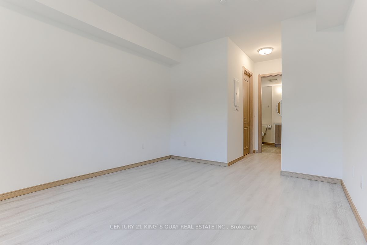 200 Chester Le Blvd 103 Property Photo 16
