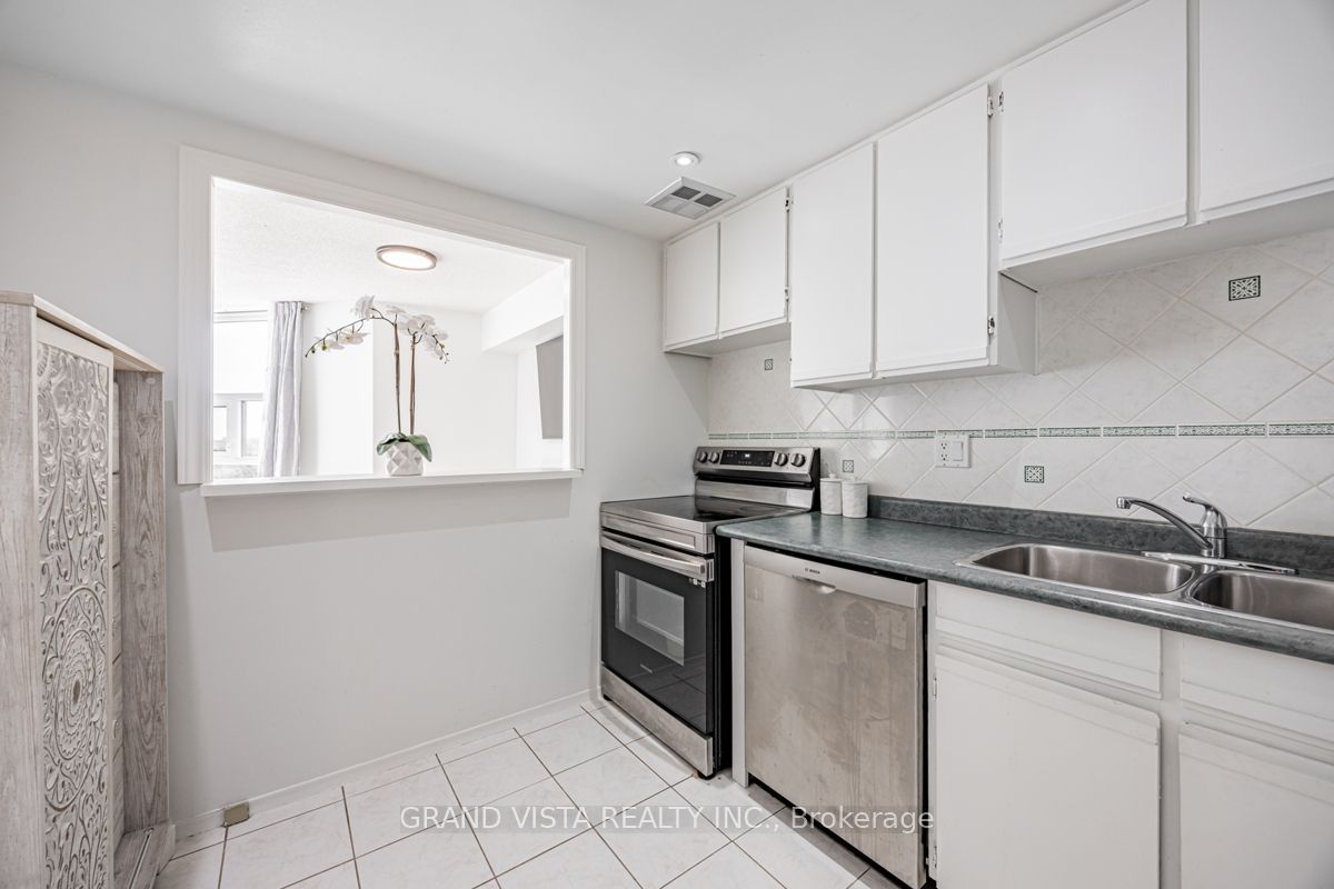10 Dean Park Rd 5 Property Photo 5