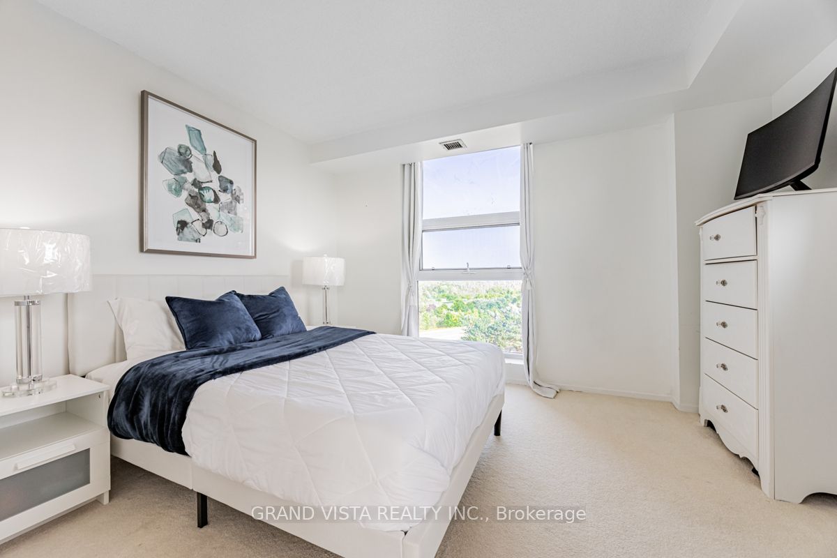 10 Dean Park Rd 5 Property Photo 14