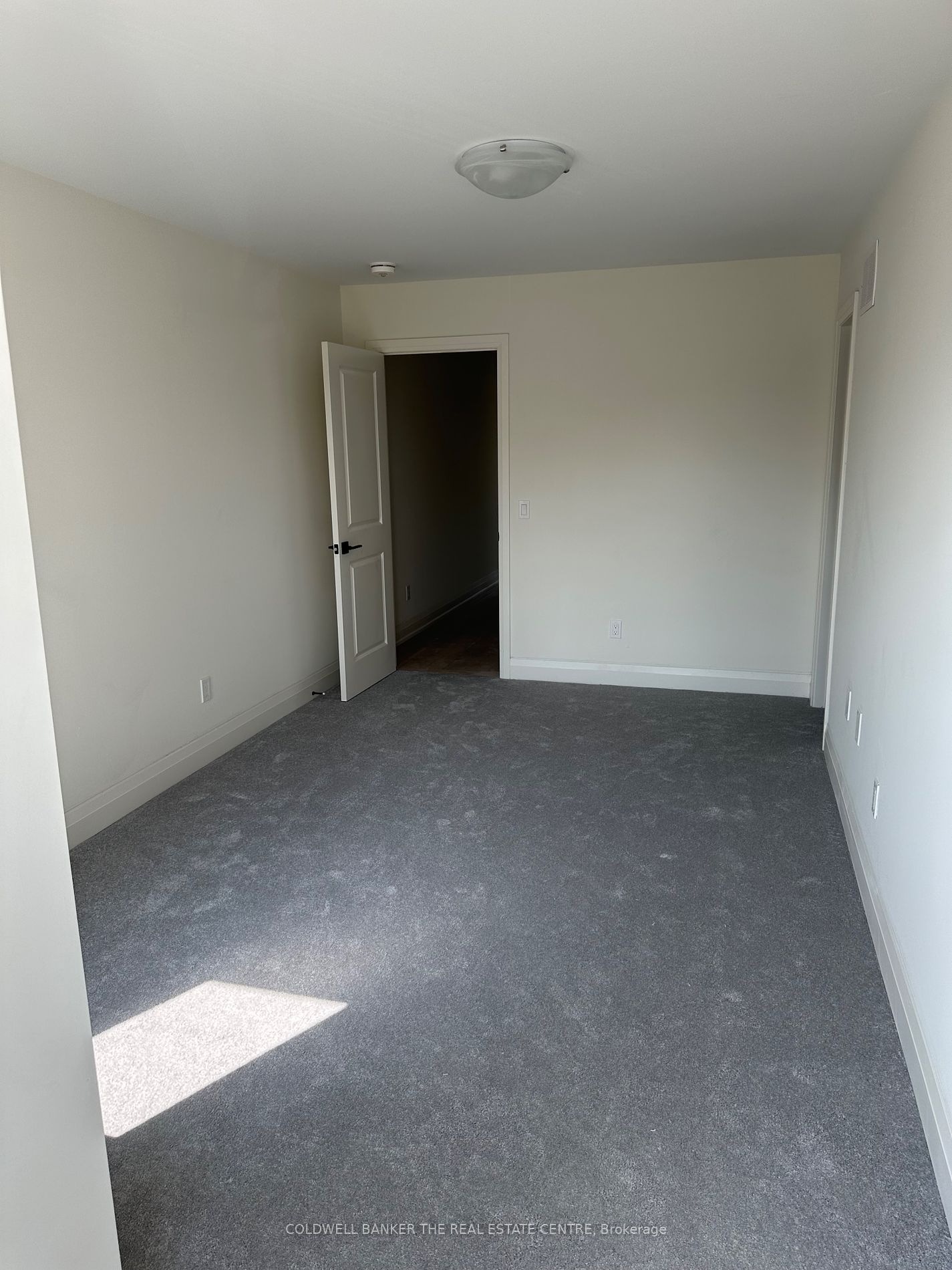 18 Gerry Henry Lane Property Photo 10