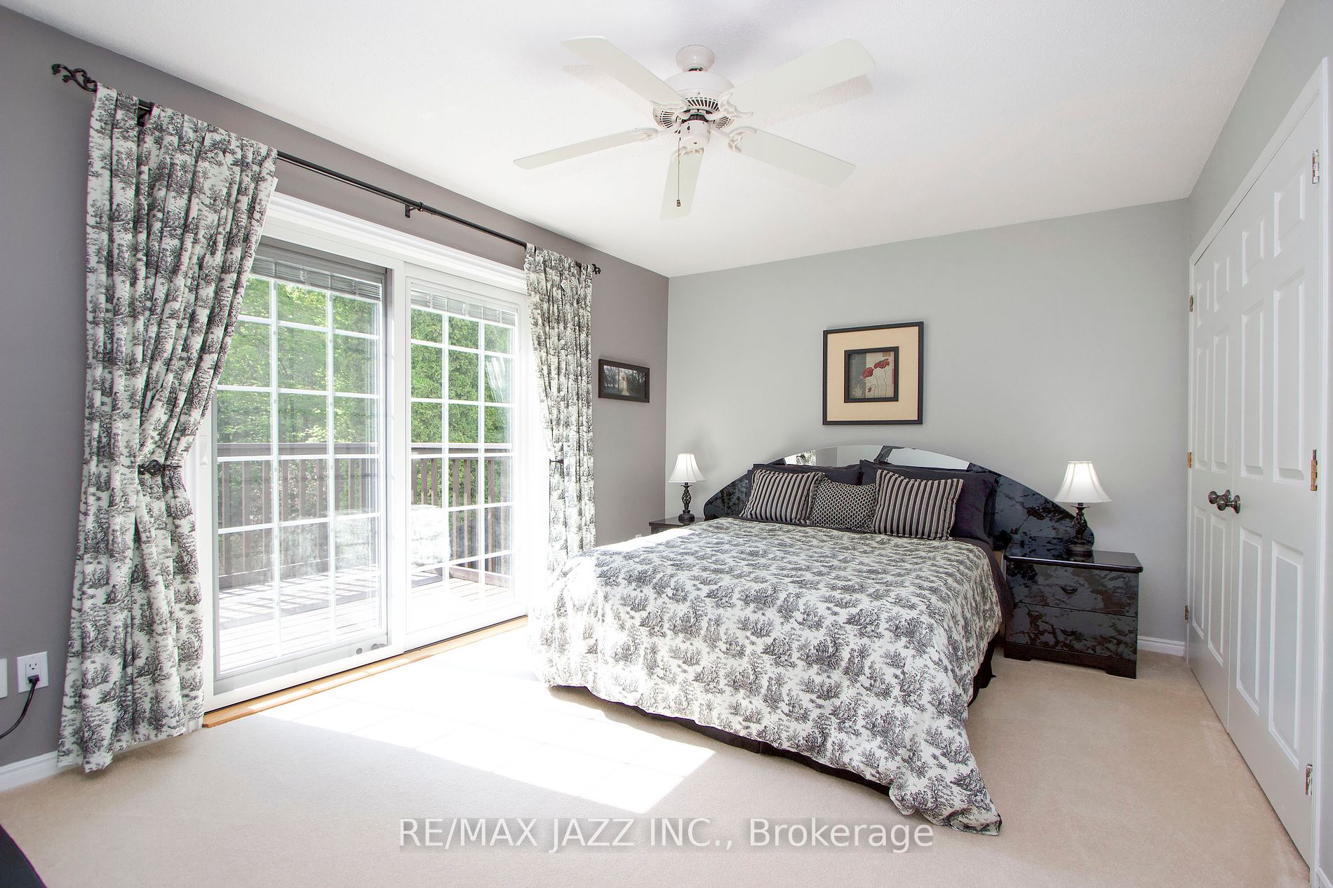 35 Castle Harbour Dr Property Photo 15