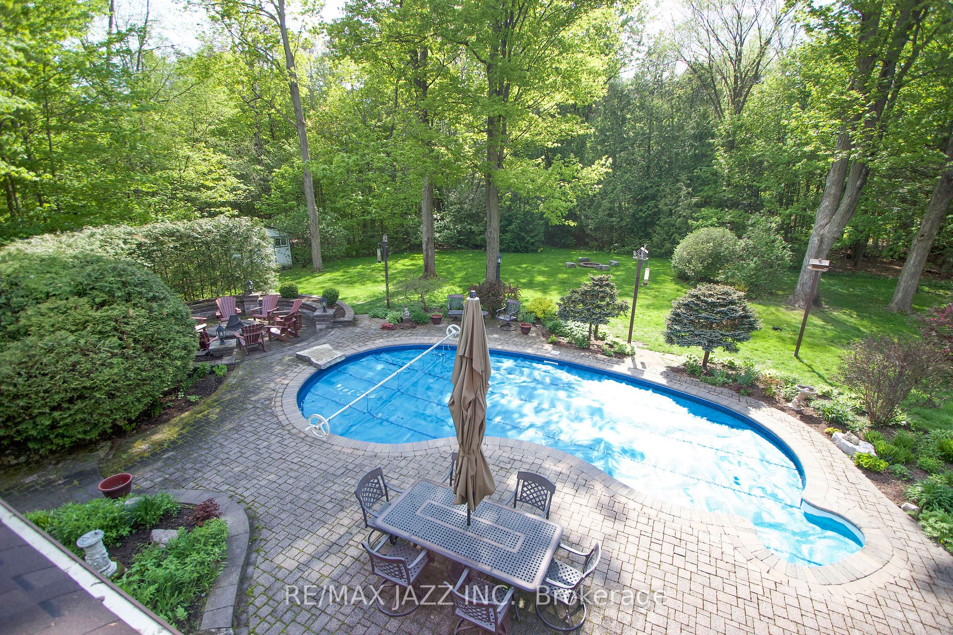 35 Castle Harbour Dr Property Photo 17