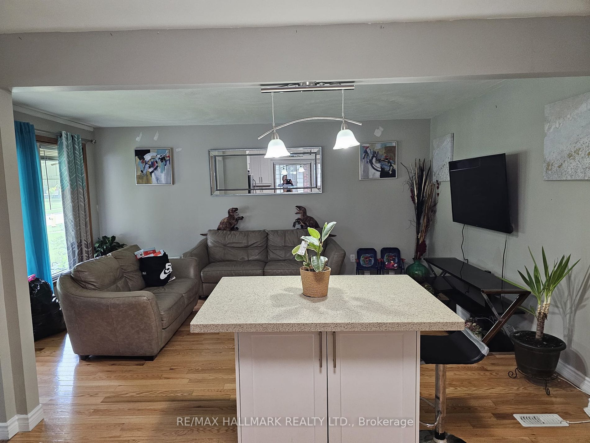 205 Grenfell St Property Photo 8