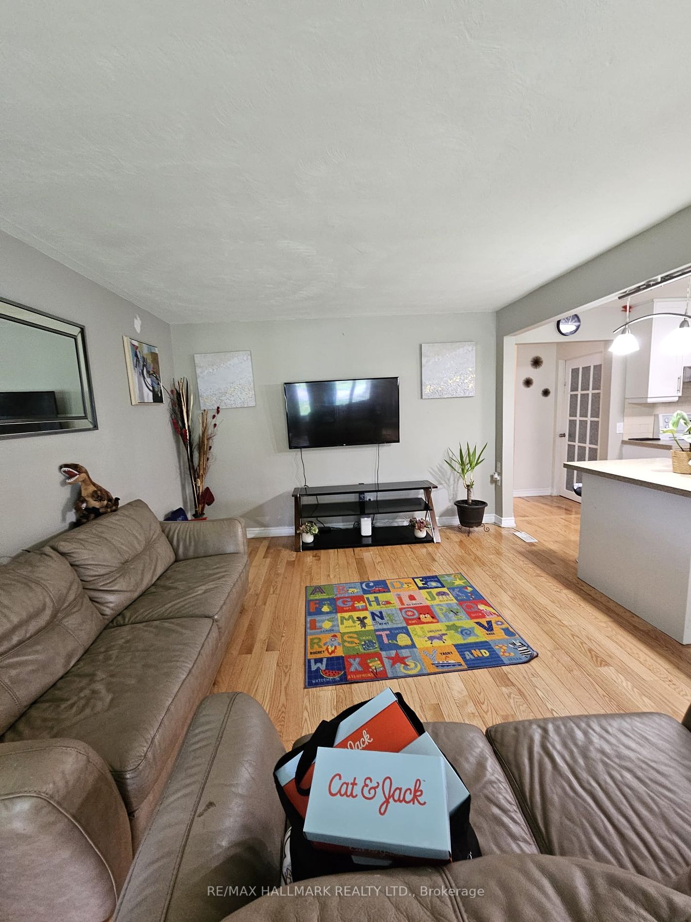 205 Grenfell St Property Photo 9