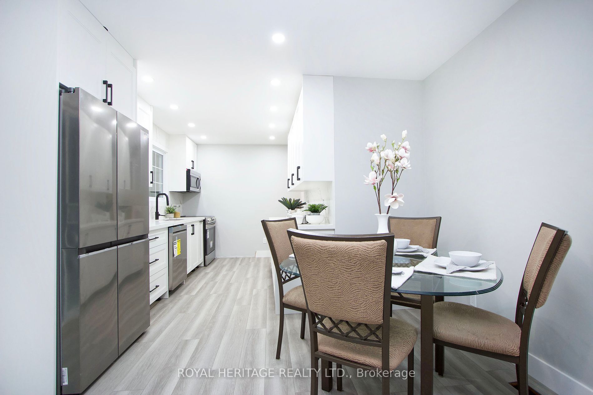 11450 Simcoe St Property Photo 3