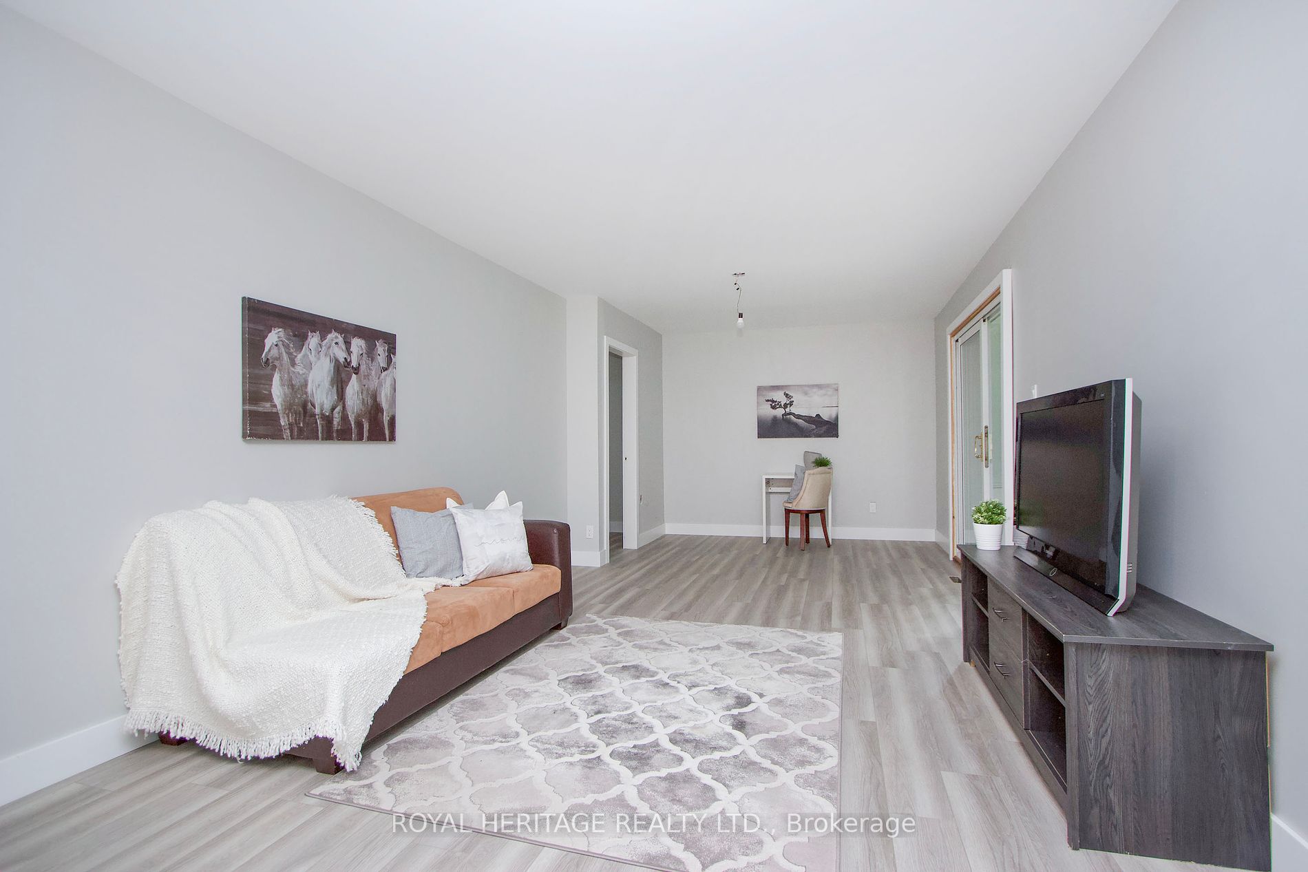 11450 Simcoe St Property Photo 6