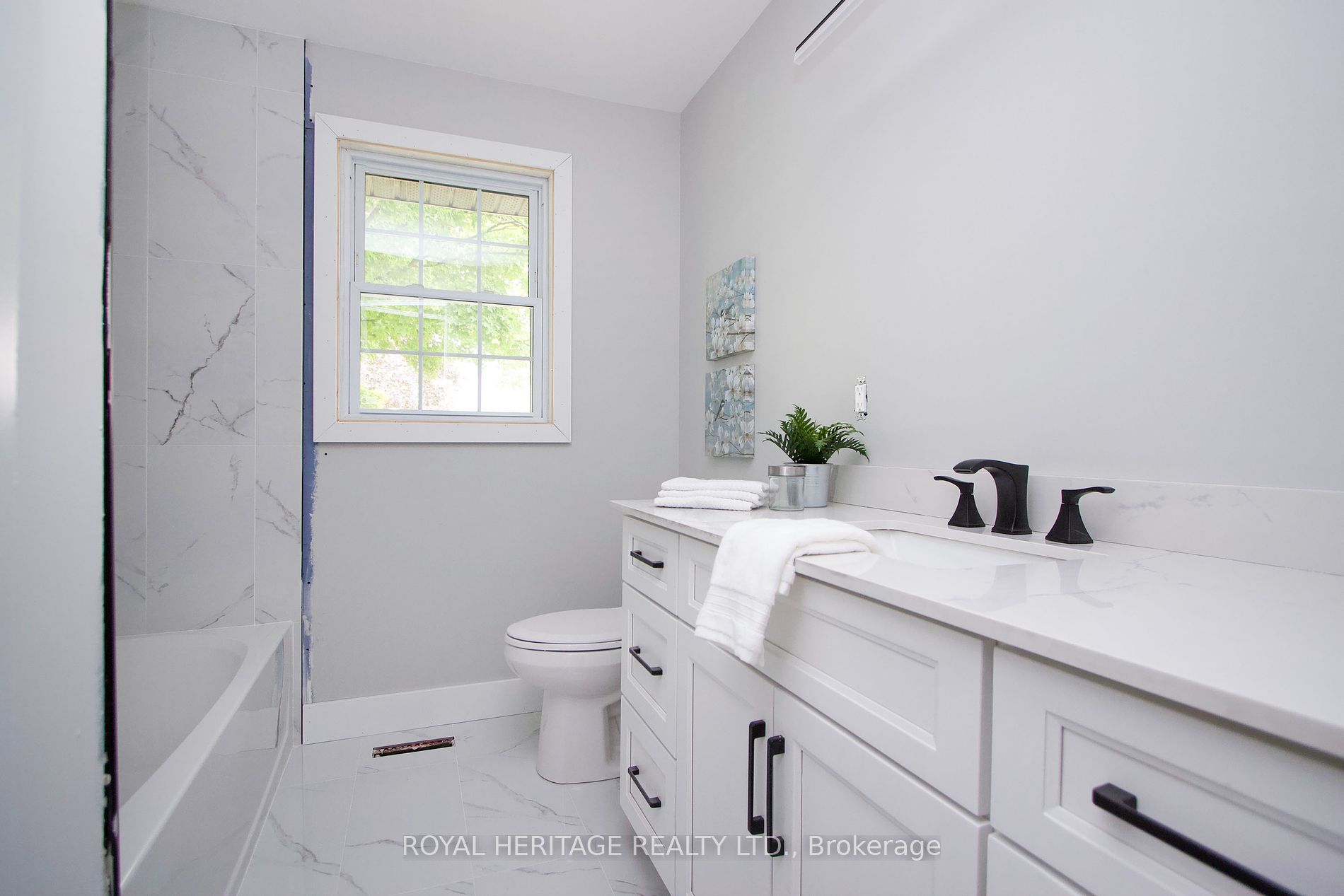 11450 Simcoe St Property Photo 15