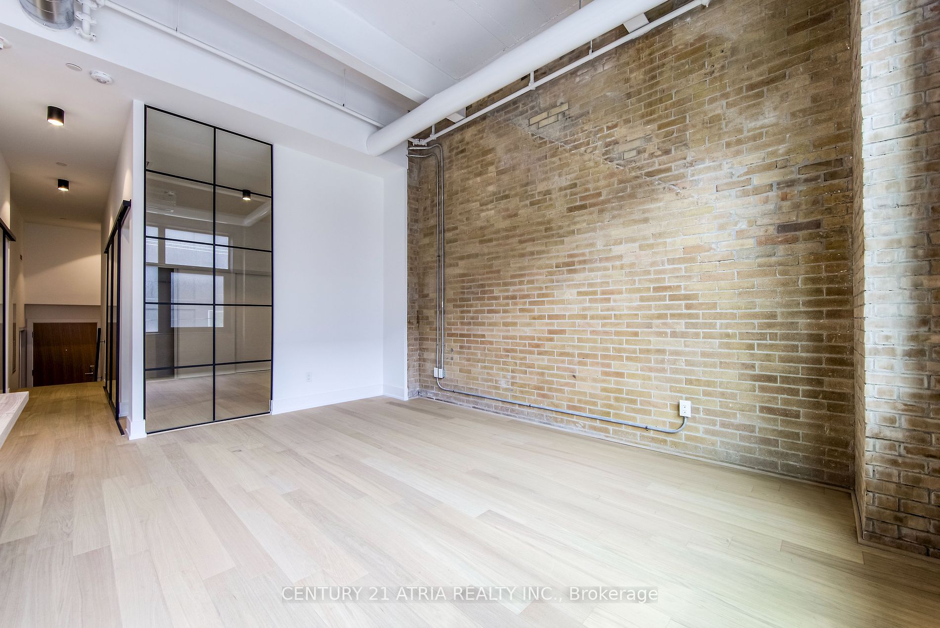 150 Logan Ave 2 Property Photo 6