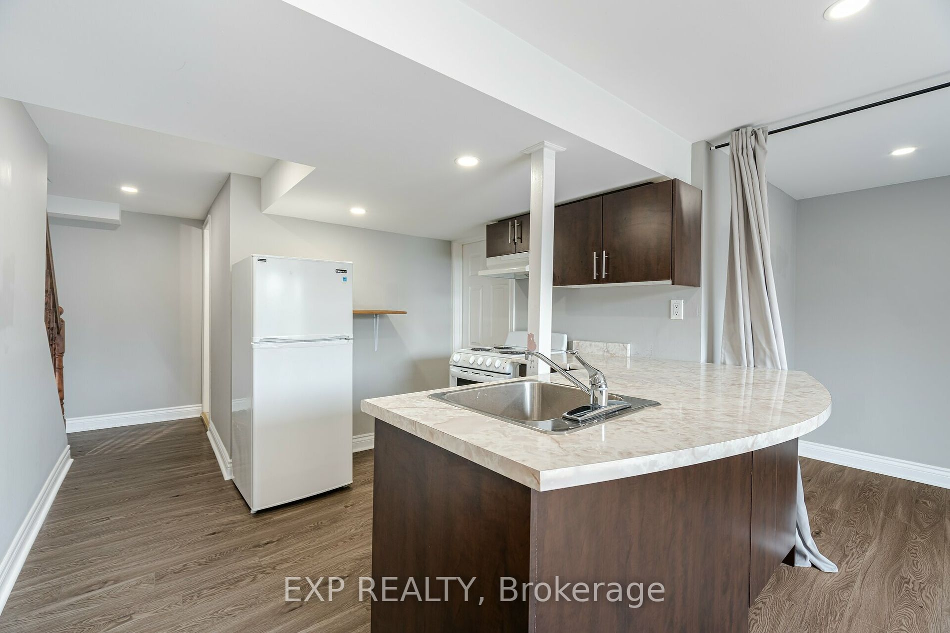 510 Sedan Cres Property Photo 21