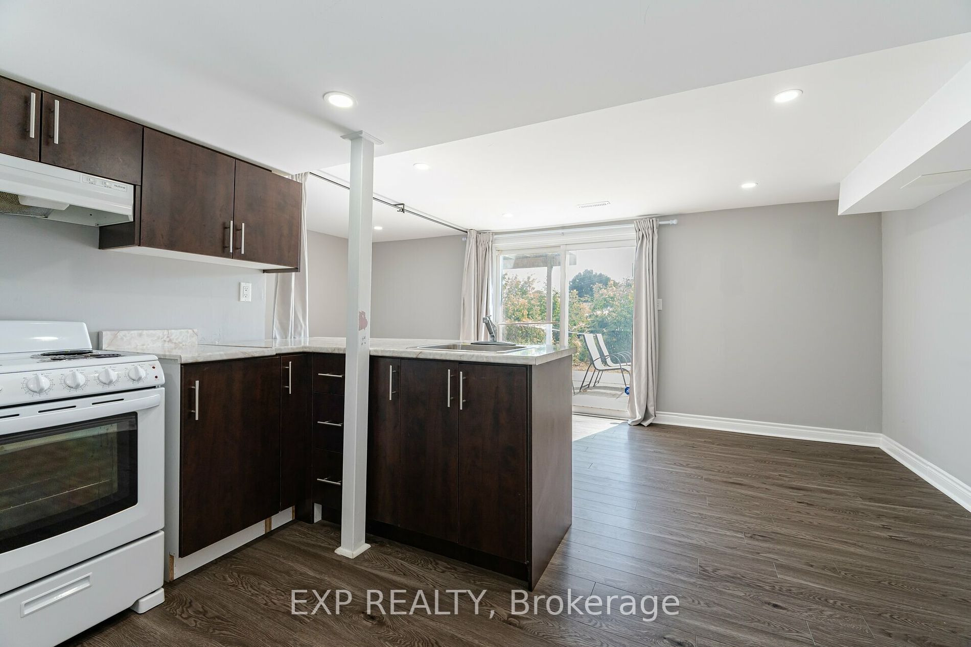 510 Sedan Cres Property Photo 22