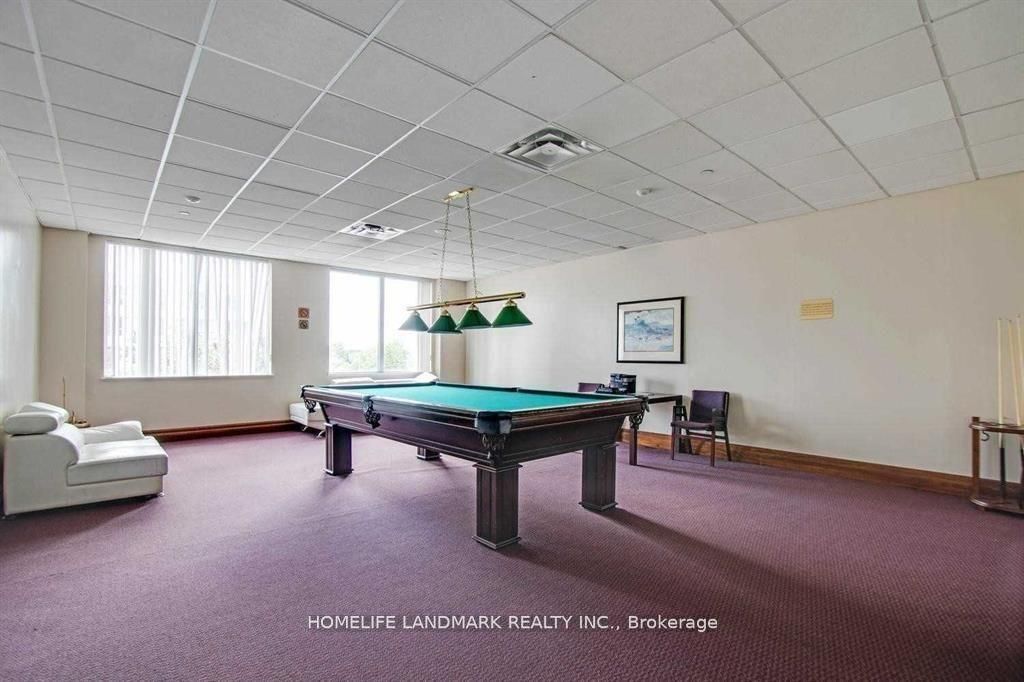 11 Lee Centre Dr 154 Property Photo 8