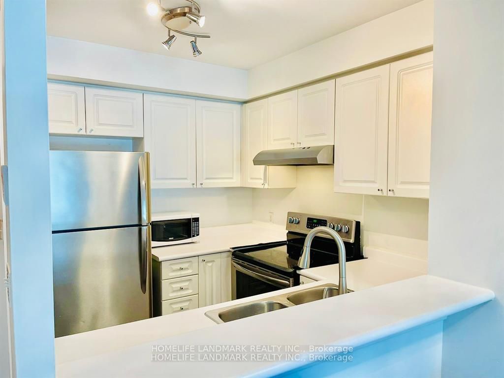 11 Lee Centre Dr 154 Property Photo 14