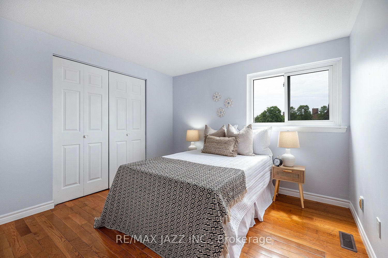 1333 Mary St N 70 Property Photo 8