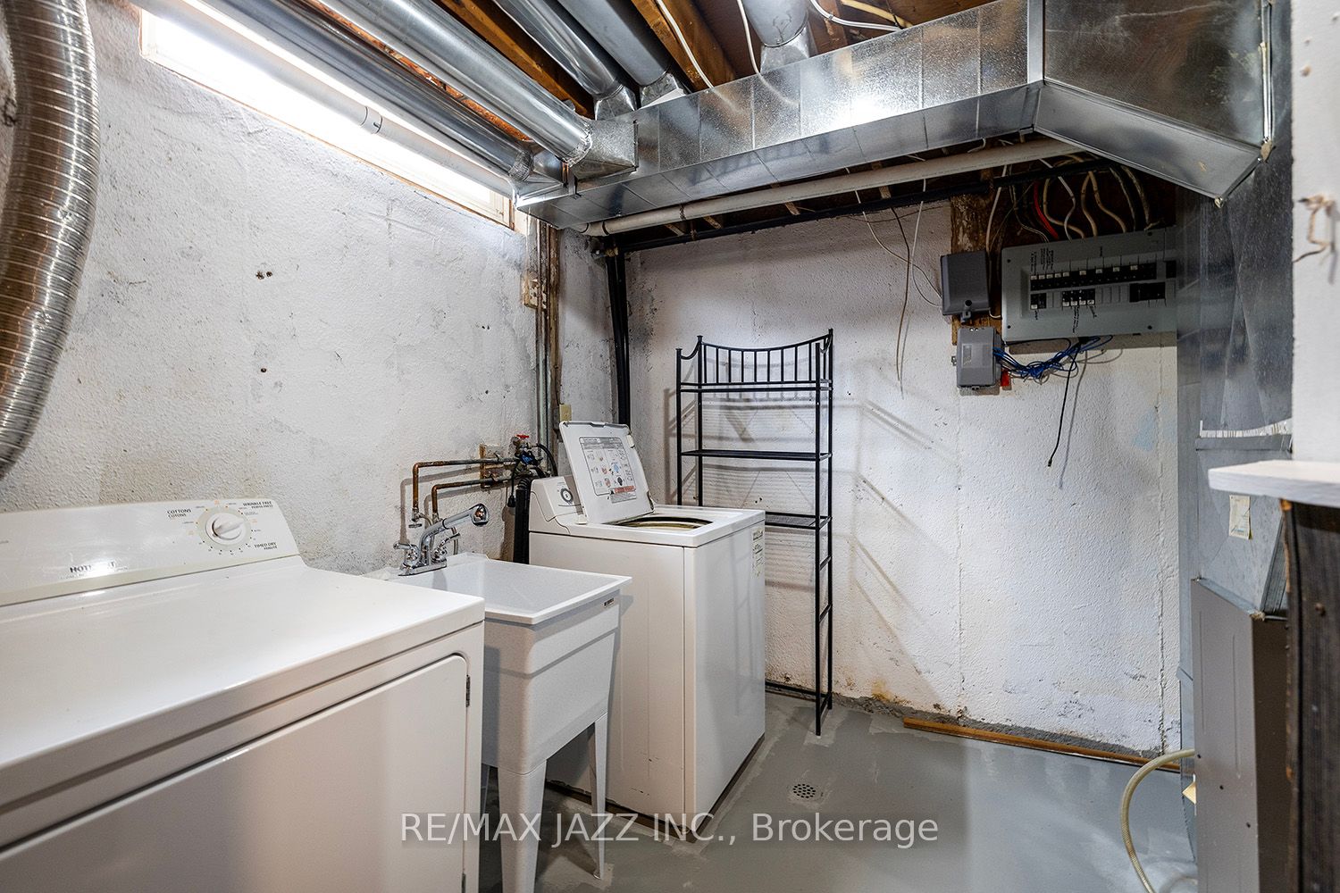 1333 Mary St N 70 Property Photo 18