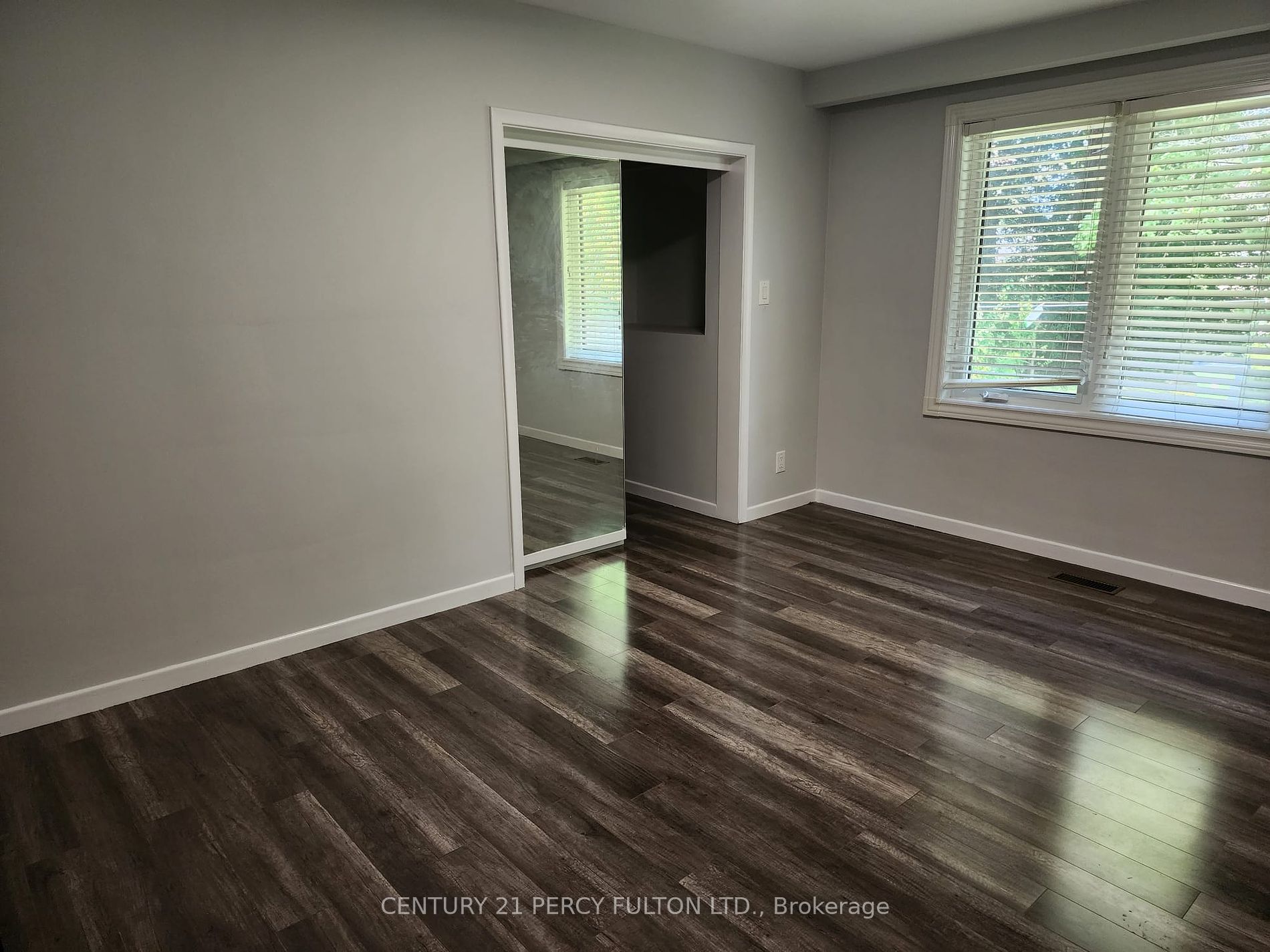 331 Jaybell Grve Property Photo 5