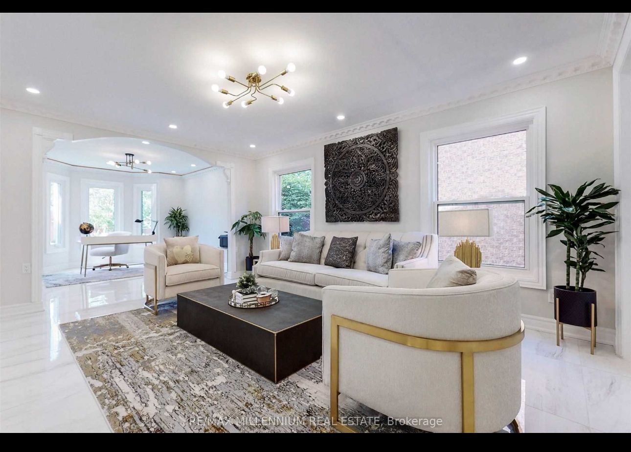 24 Royal Rouge Tr N Property Photo 12